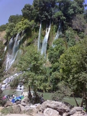 220px-Bisheh_waterfall.jpg