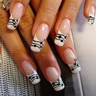 french nail trend,music notes.jpg