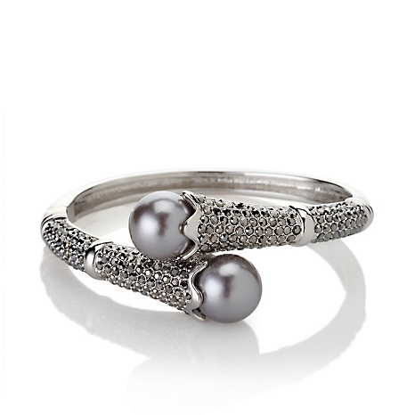 adriennes-royal-pearl-simulated-pearl-bracelet-d-201209041224217~208774_019.jpg