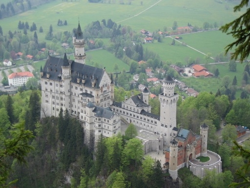 fantasy_castles_neuschwanstein2.jpg