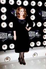 Adele_MTV_Music_Awards_HD_Wallpaper-Vvallpaper.Net.jpg