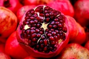 Cut-pomegranate.jpg