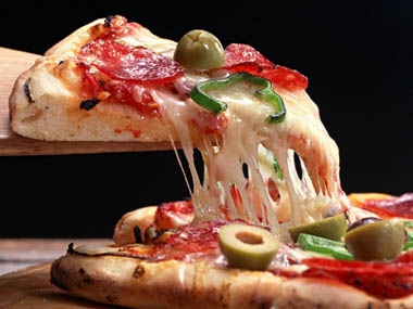 Pizza-wallpaper-food[newfun.ir].jpg