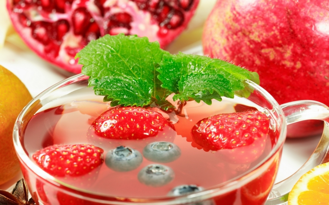 3d-abstract_widewallpaper_summer-fresh-drink_46863.jpeg